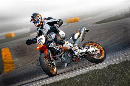Ducati Monster 937. Спираль историии