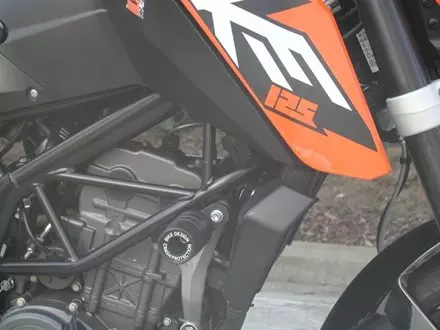 Слайдеры BikeDesign CPKT-003-B для мотоциклов KTM 125 DUKE '11-13