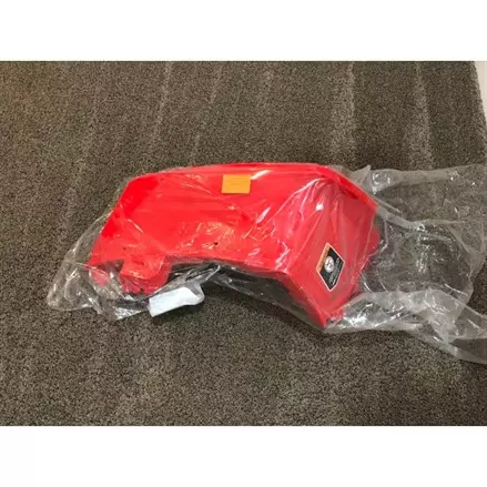 Крыло переднее правое красное Can-Am G2 Outlander 715001512