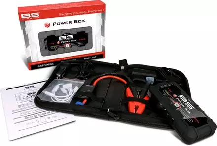 PB-01 зарядное устройстов Li-on Power Box 400A 12000mAh
